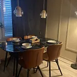 公寓 Stylisches Mit Balkon Und Garage