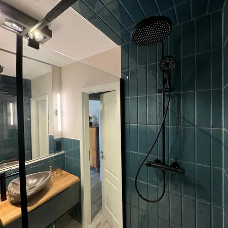 Stylisches Mit Balkon Und Garage *