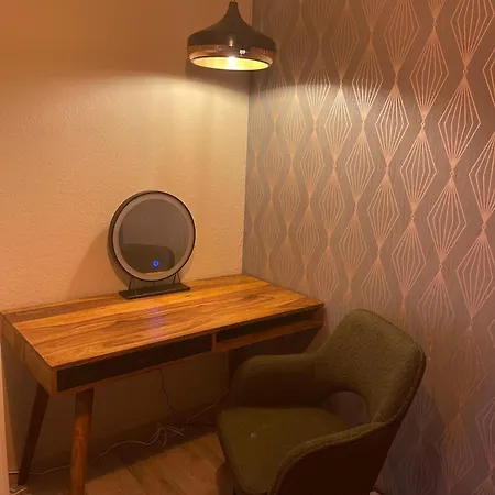 Daire Stylisches Mit Balkon Und Garage