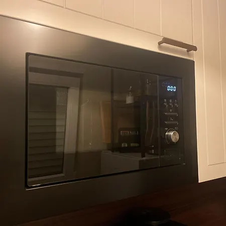 Stylisches Mit Balkon Und Garage 莱比锡