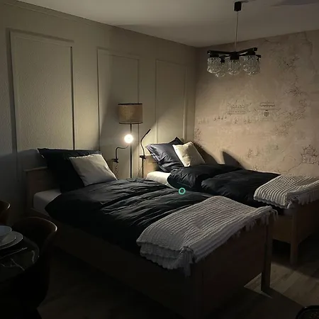 Stylisches Mit Balkon Und Garage * Leipzig