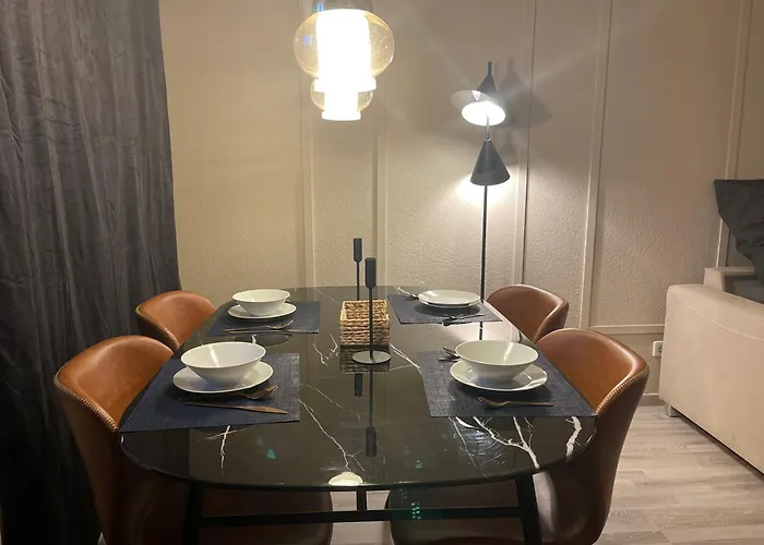 Stylisches Mit Balkon Und Garage 아파트 라이프치히