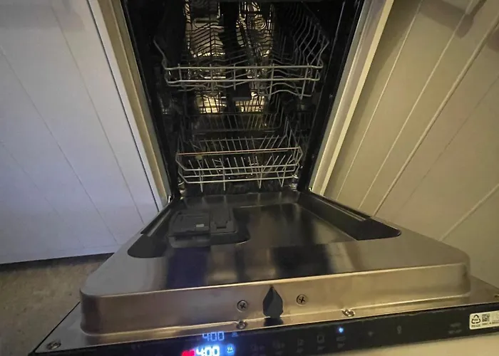 아파트 Stylisches Mit Balkon Und Garage 라이프치히