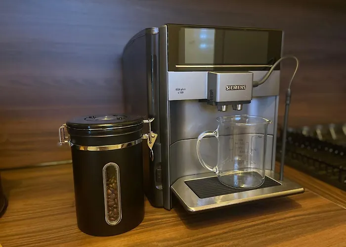 Stylisches Mit Balkon Und Garage 아파트 라이프치히